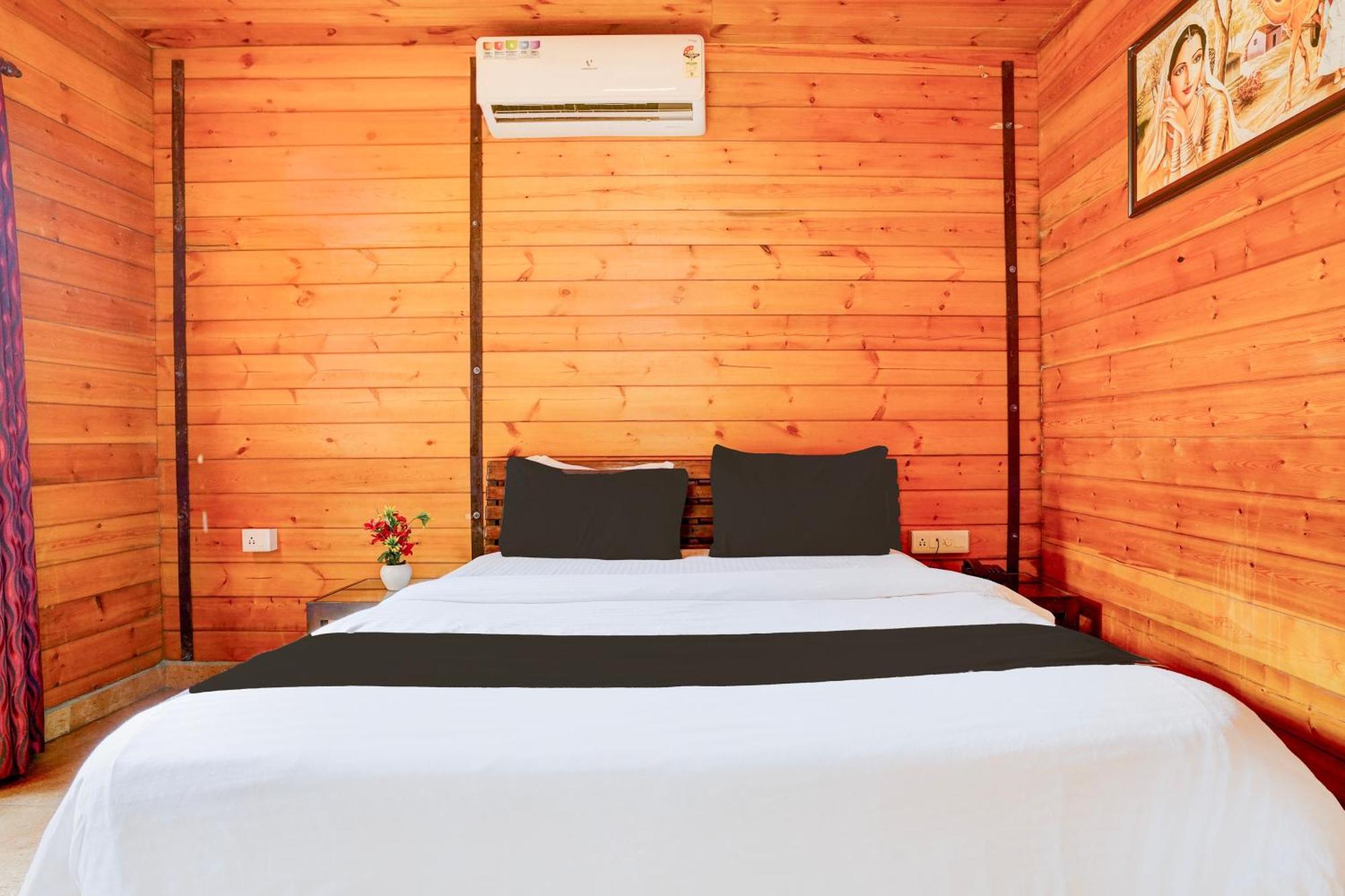 Hotel Super Townhouse Morjim Zewnętrze zdjęcie