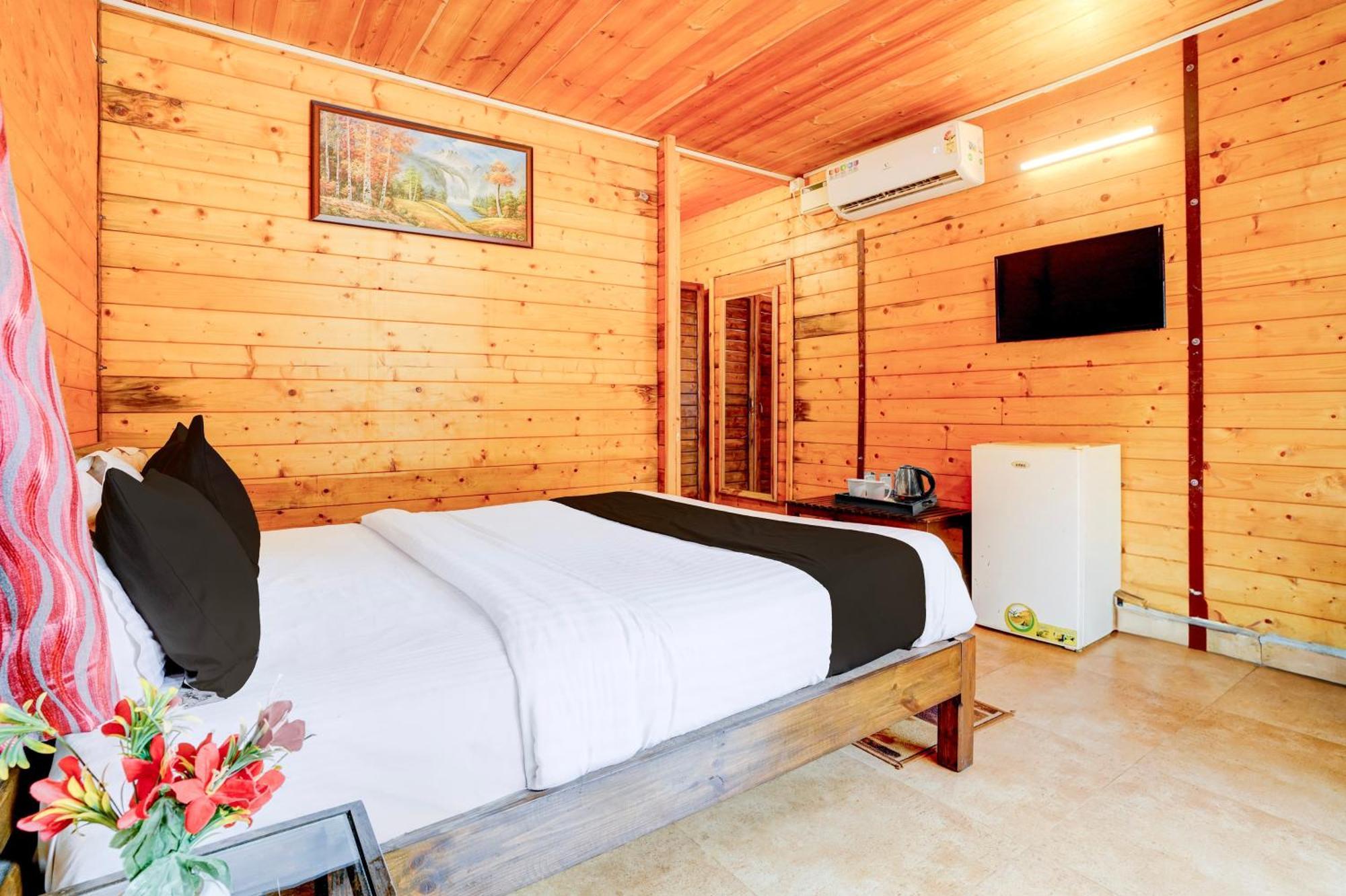 Hotel Super Townhouse Morjim Zewnętrze zdjęcie