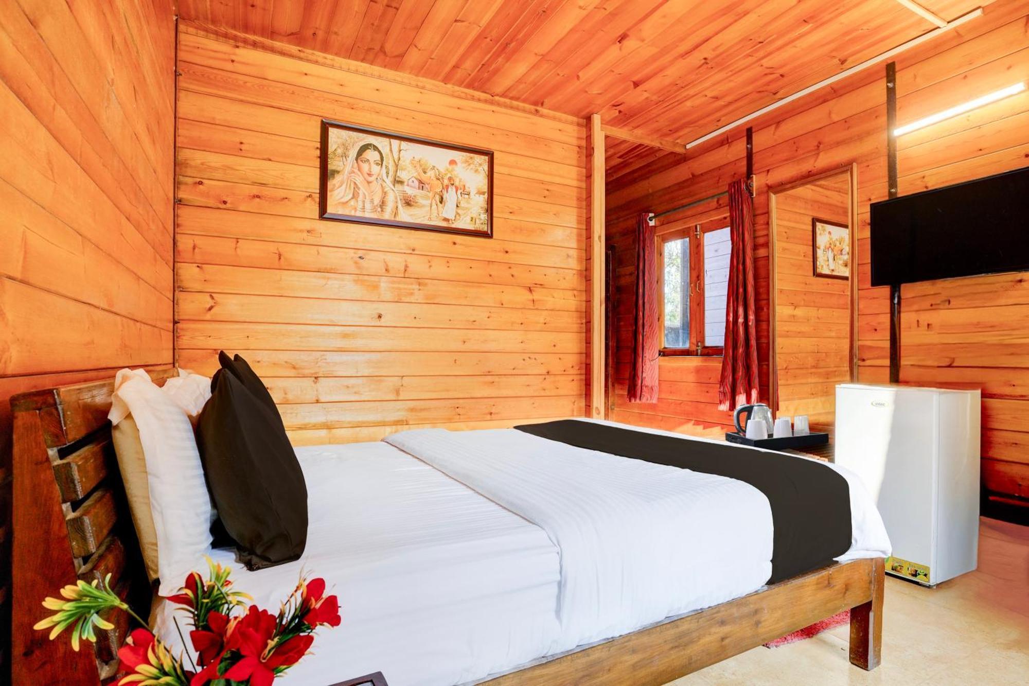 Hotel Super Townhouse Morjim Zewnętrze zdjęcie