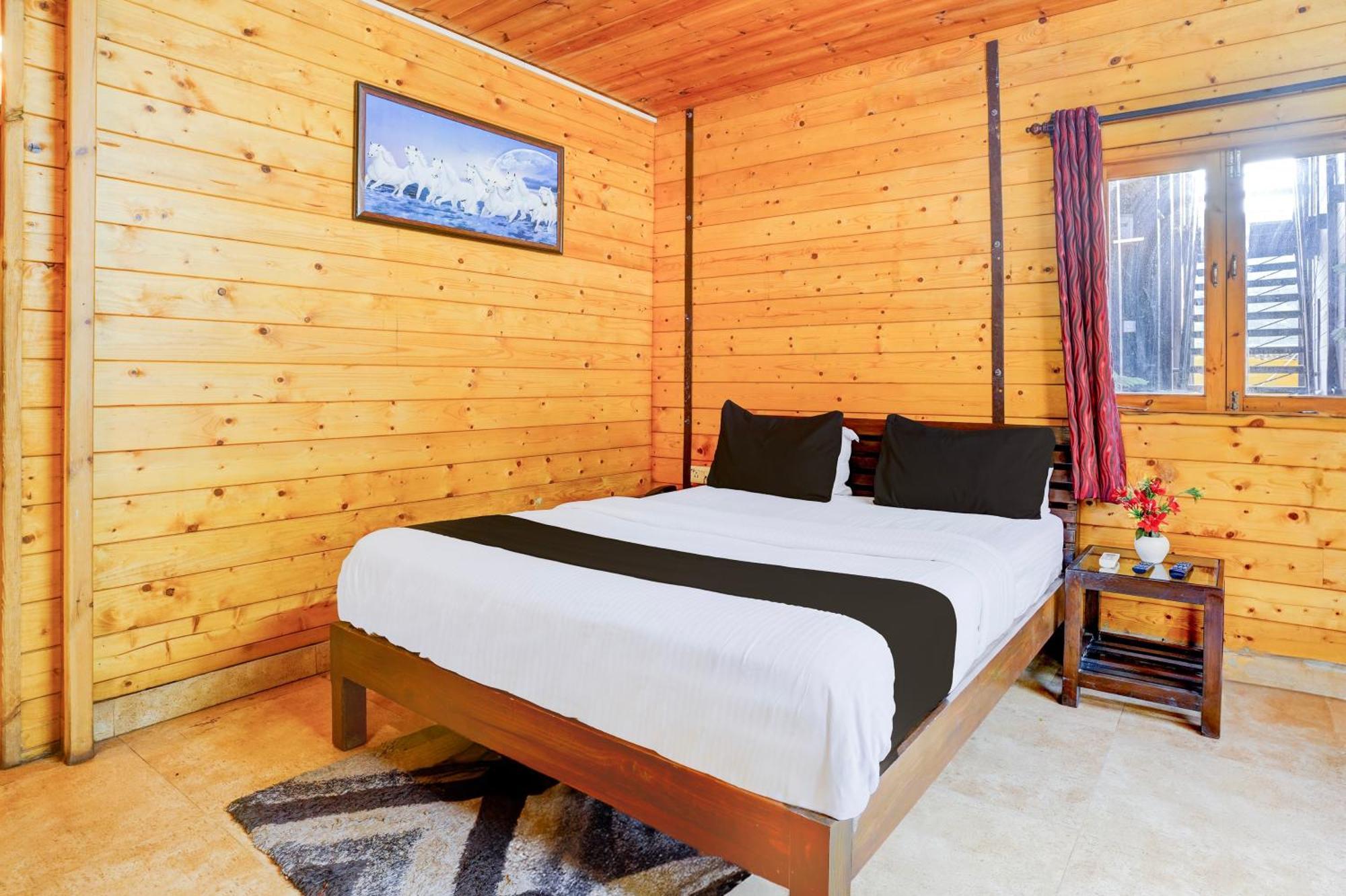 Hotel Super Townhouse Morjim Zewnętrze zdjęcie