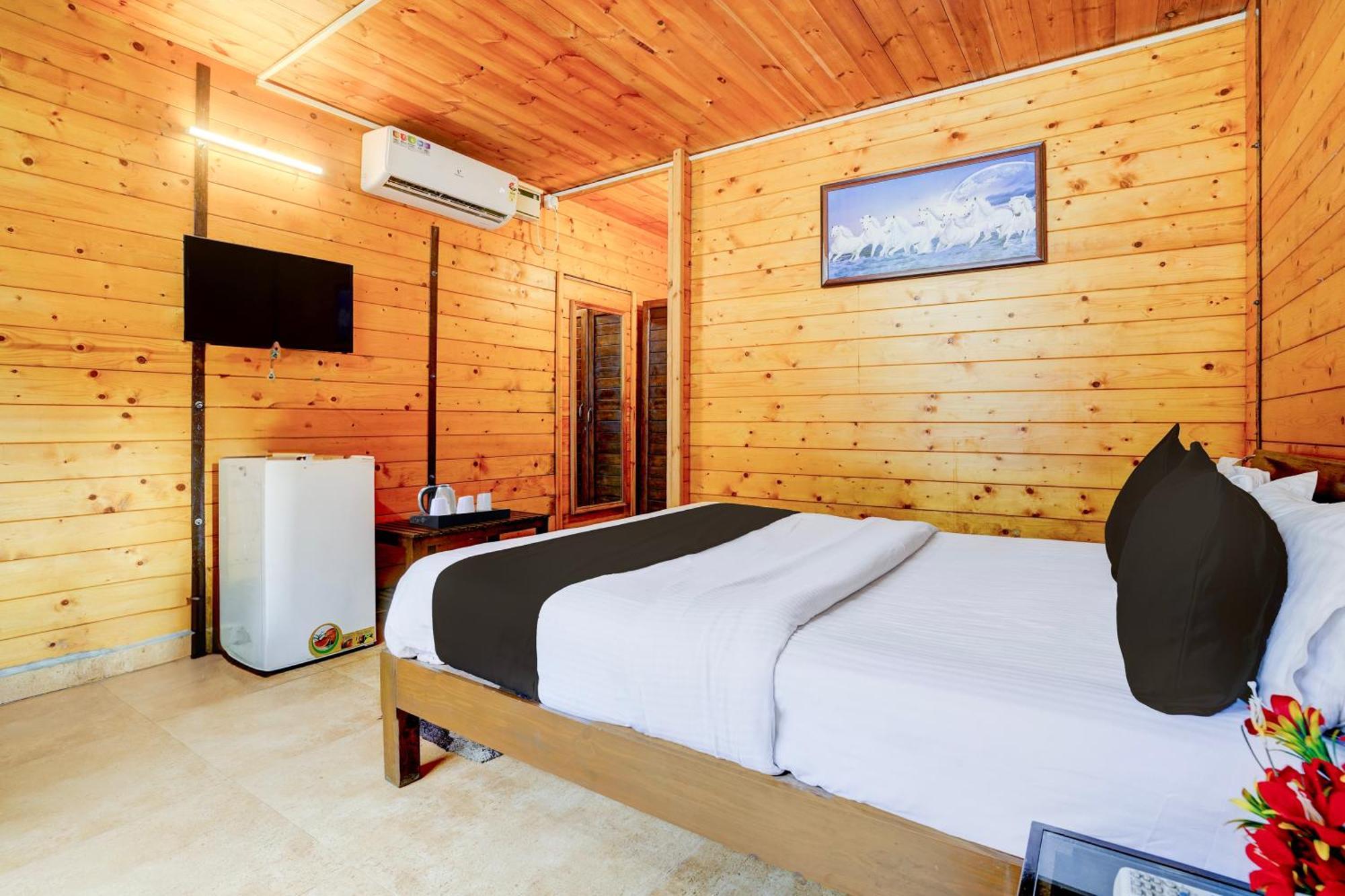 Hotel Super Townhouse Morjim Zewnętrze zdjęcie