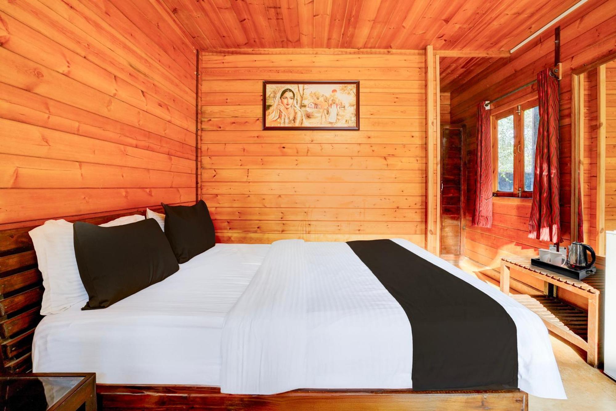 Hotel Super Townhouse Morjim Zewnętrze zdjęcie